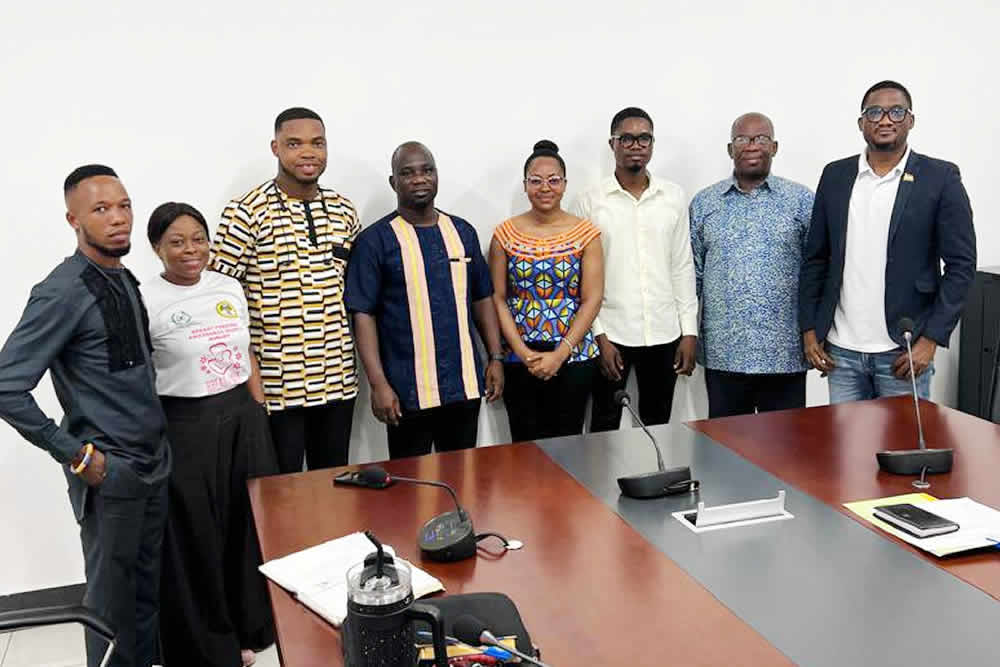 UHAS SONAM Alumni Executives Meet Management to Strengthen Collaboration  